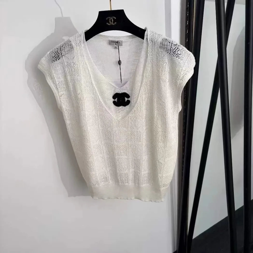 Chanel CC Logo V-Neck Knit Top — Ivory / Black